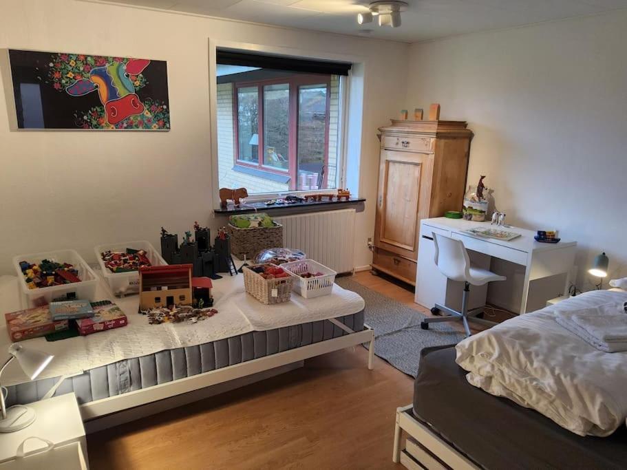 Family Friendly Apt B, 900M To Lego House, Parking, Legoland, Lalandia Биллунн Экстерьер фото