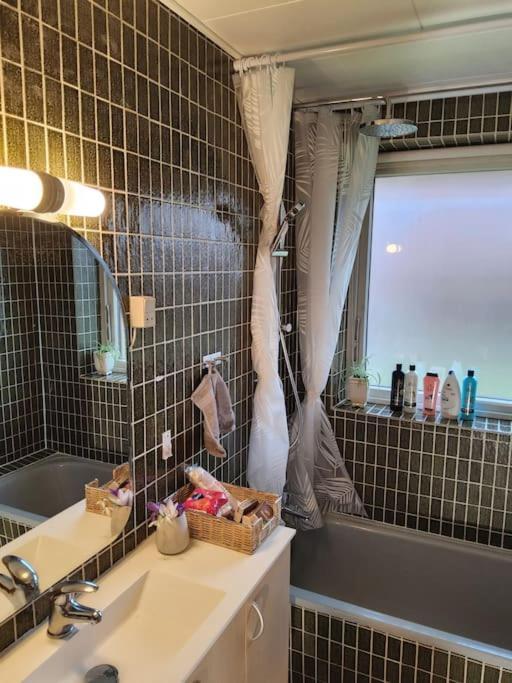 Family Friendly Apt B, 900M To Lego House, Parking, Legoland, Lalandia Биллунн Экстерьер фото